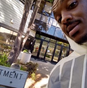 Meet your Posher, Raymond